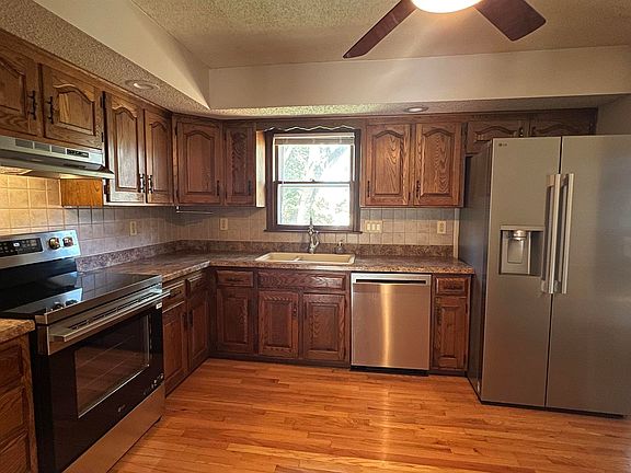 3rd image of 6016 SW 23rd St
