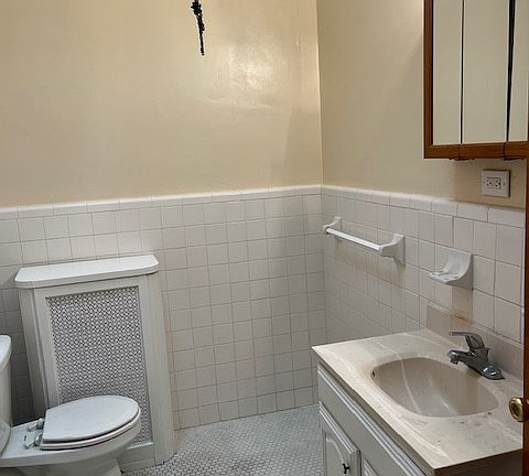 4th image of 6443 Vine St APT 2