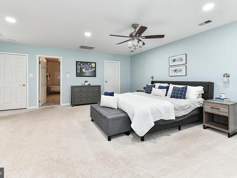 14 Oak Ln — Photo 29