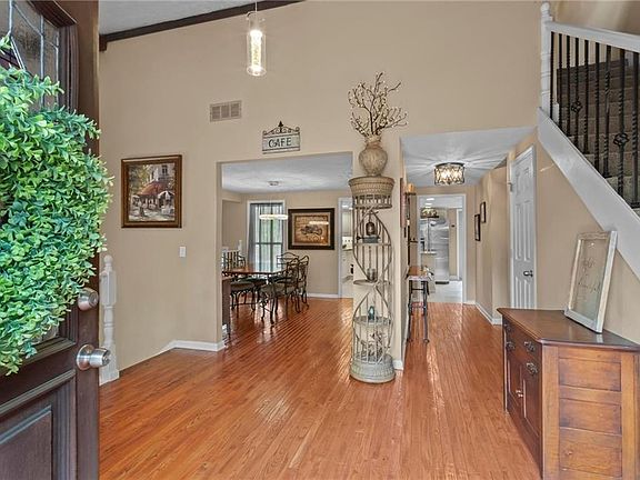4th image of 3865 Mabry Rd NE