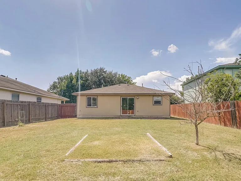 8405 Winter Haven Rd — Photo 18