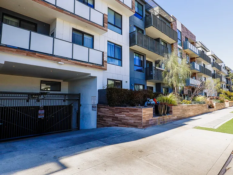 Street View of Cole Grove by WIseman