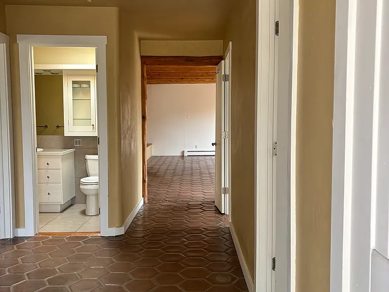 1921 Fort Union Dr — Photo 10