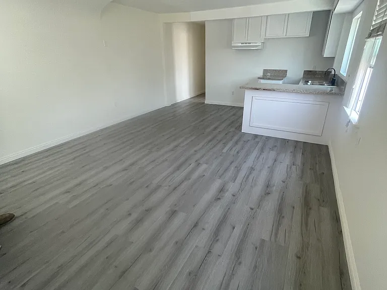 6217 Carmelita Ave — Photo 5