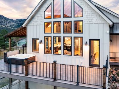 103 Arapahoe Ct, Lyons, CO, 80540