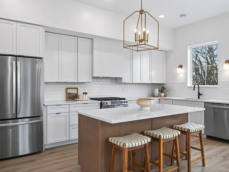 2503 Jansen Ave — Photo 12