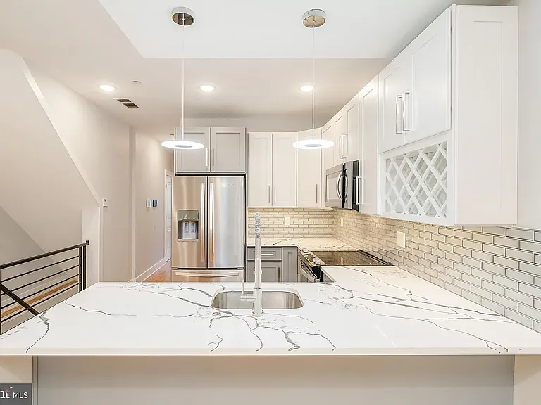 1720 S 22nd St #1 — Photo 10
