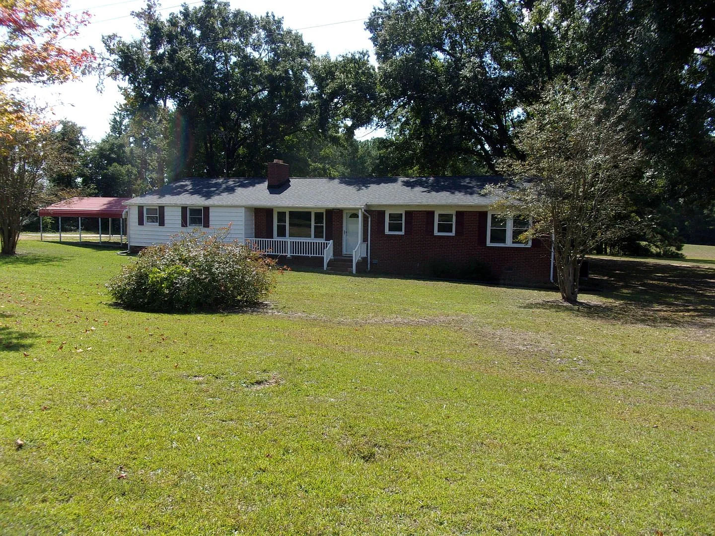 Large Brick Ranch in West Chester - 4 Bedrooms 2 Baths — Photo 3