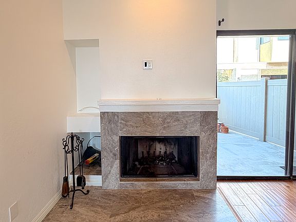 4th image of 18242 Burbank Blvd Unit 8
