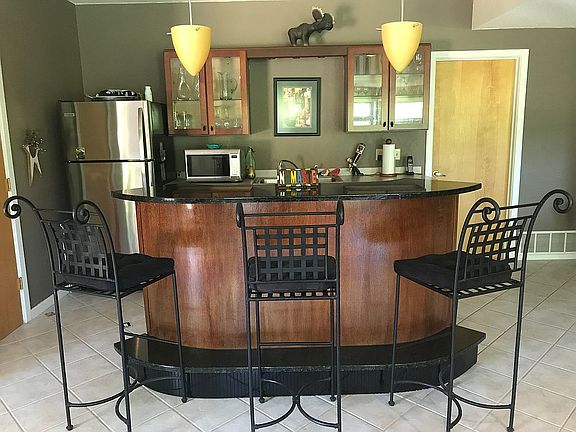 Lower level wet bar
