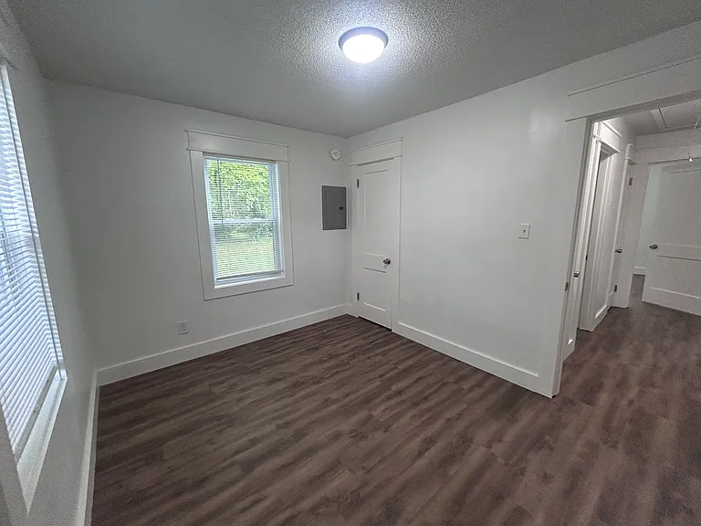 700 N Moore Rd — Photo 7