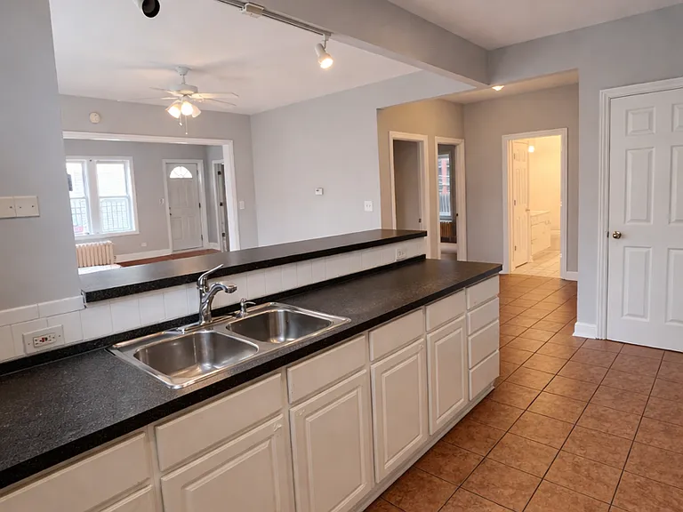 3716 N Cicero Ave #1 — Photo 12