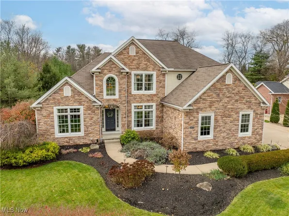 5573 Nettlecreek Ave NW, Massillon, OH 44646