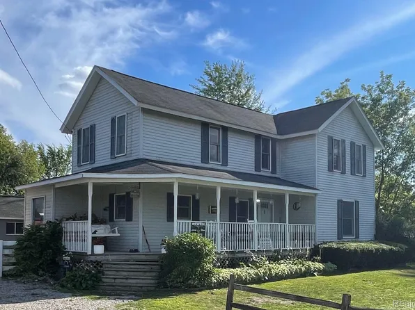 4900 Curdy Rd, Howell, MI 48855