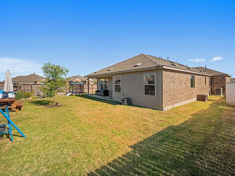 1232 Matt Ln — Photo 25