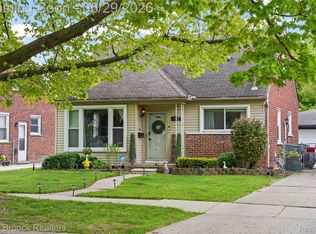 9301 Dixie, Redford, MI 48239