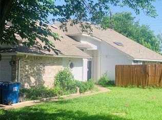 102 Hollywood Dr, Glenn Heights, TX 75154