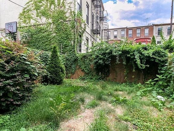5th image of 635 Halsey St #1
