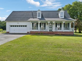 111 Creekside Dr, Columbia, TN 38401