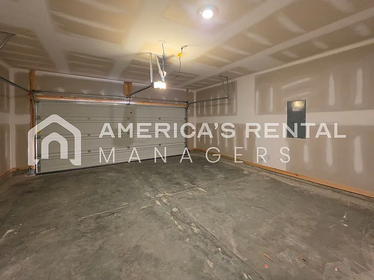 516 Way Station Pl — Photo 28