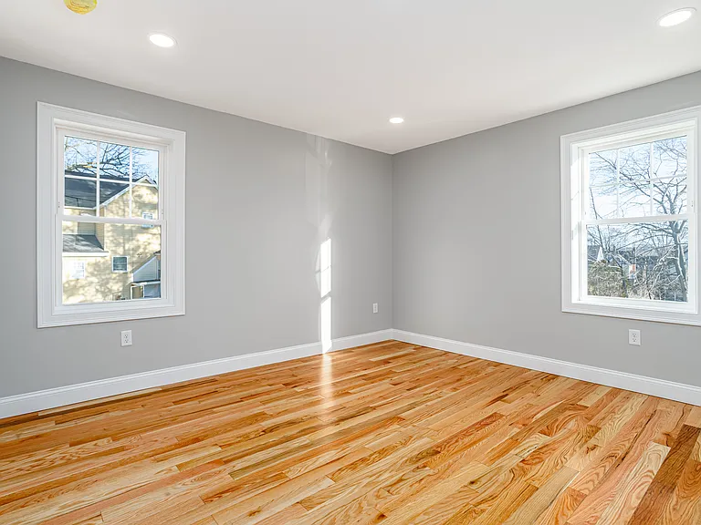 27 Milton St #1 — Photo 20