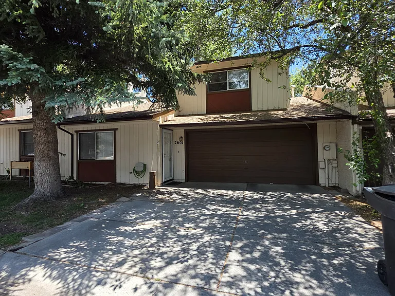 2601 E Jeffrey Loop — Photo 1
