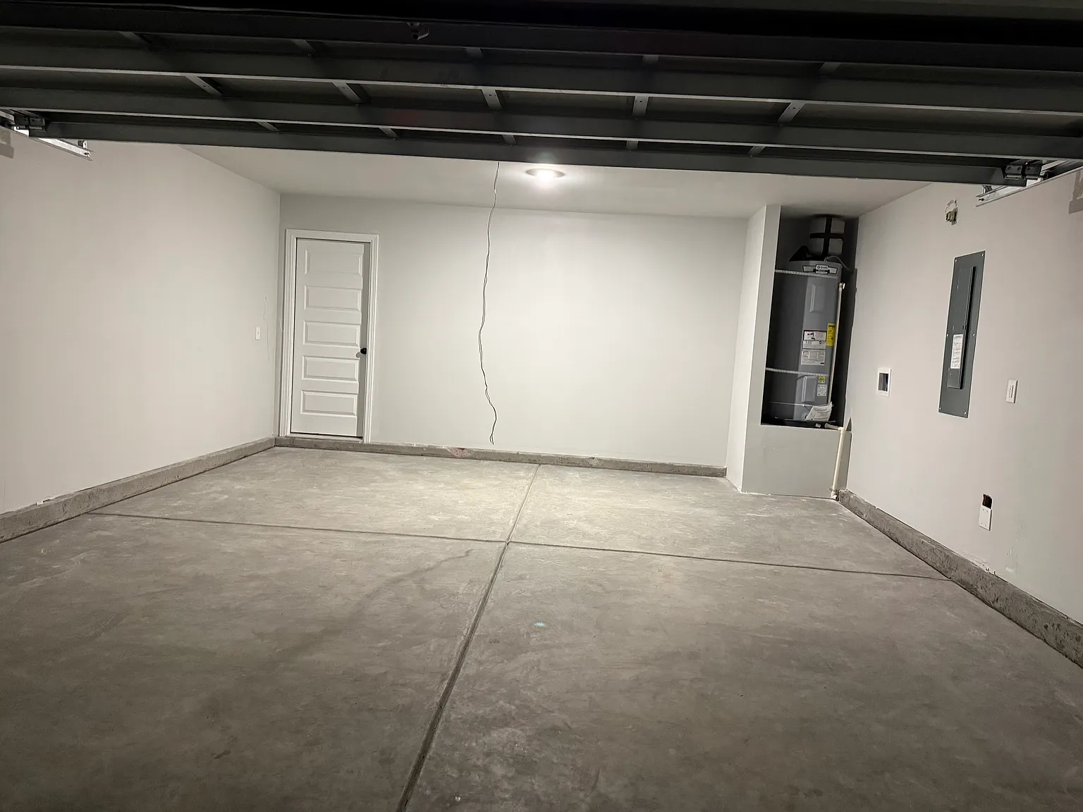 1114 Cooper Hawk Ln SW — Photo 3