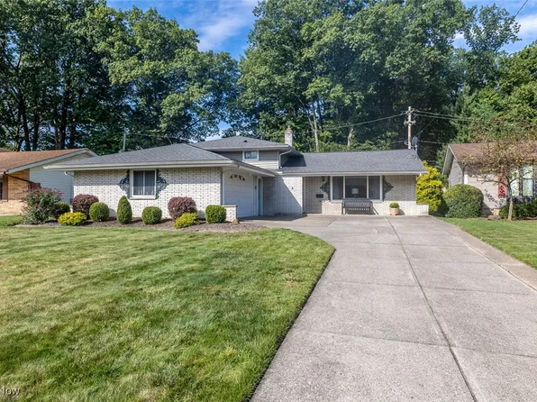 1872 Valewood Dr, Parma, OH 44134
