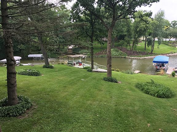 4th image of 797 Holiday Dr