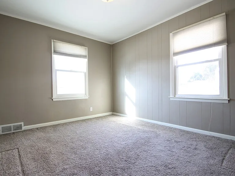 2718 N Wyoming St — Photo 11