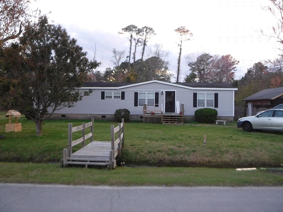 1st image of 185 Woodland Dr