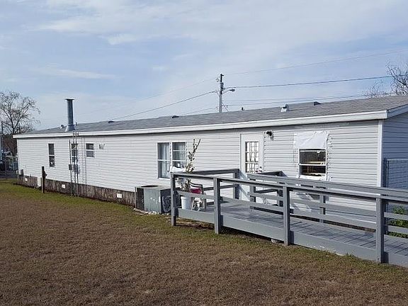 4th image of 6218 SE 142nd Ln