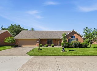 1703 Fox Ridge Dr, Springfield, OH 45503