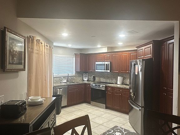 3rd image of 11030 SW 10th Ct