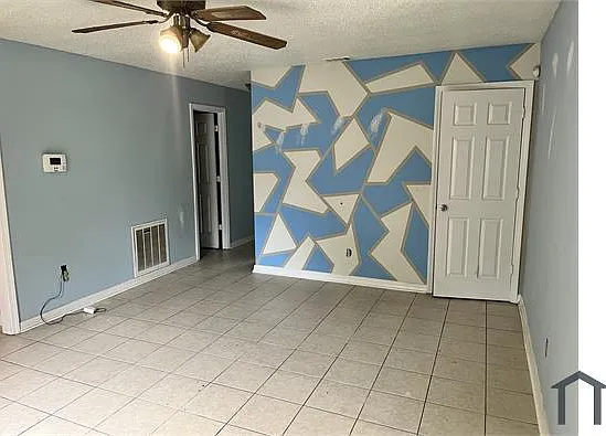 6160 Nimitz Dr — Photo 7