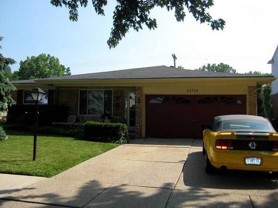 1st image of 20306 Edmunton St