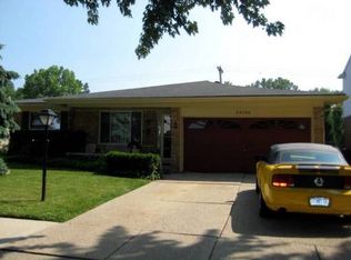 20306 Edmunton St, Saint Clair Shores, MI 48080