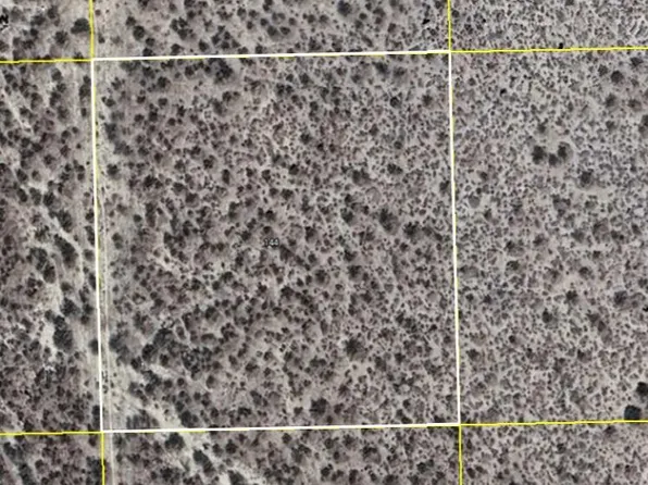 142nd St W, Rosamond, CA 93560