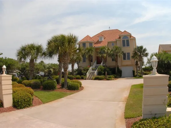 706 N Ocean Blvd, North Myrtle Beach, SC 29582