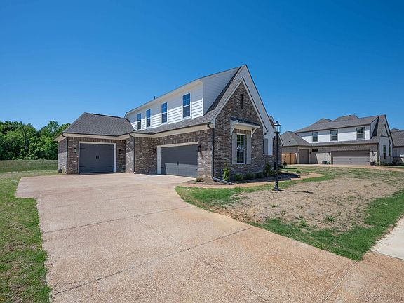 4th image of 40 Grassy Hill Rd
