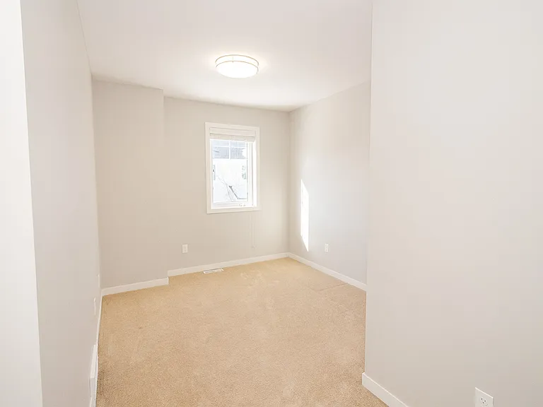 100 Southview Cres #502 — Photo 41