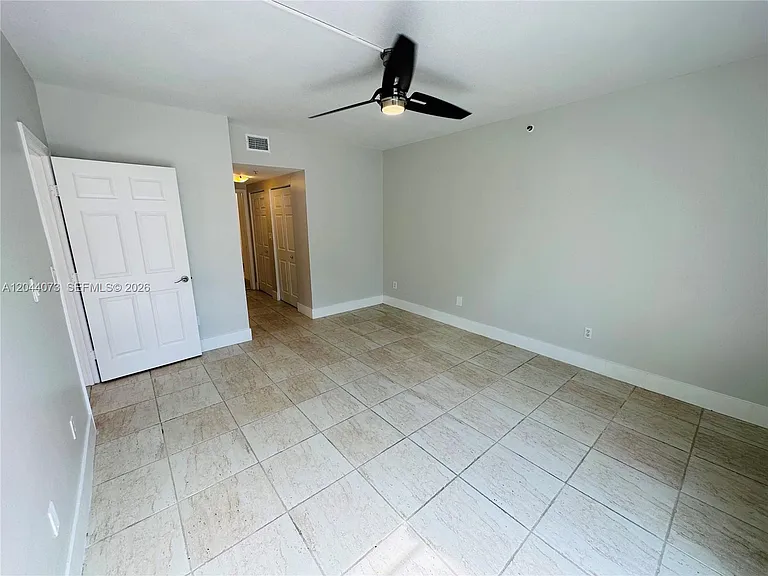 140 Meridian Ave #314 — Photo 27