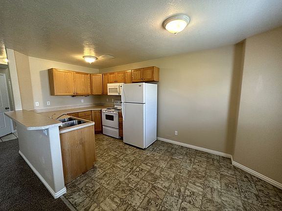 4th image of 3555 Deloy Dr APT 4