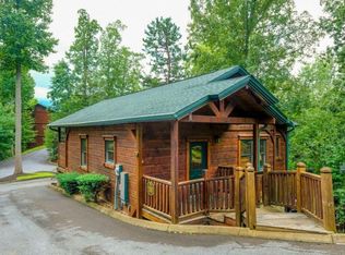860 Great Smoky Way, Gatlinburg, TN 37738