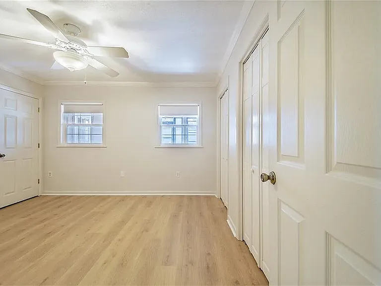 4854 E Hinson Ave — Photo 22