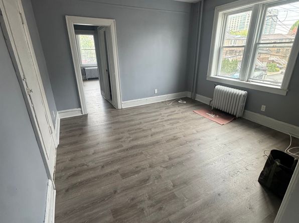 251 Lafayette Ave APT 12