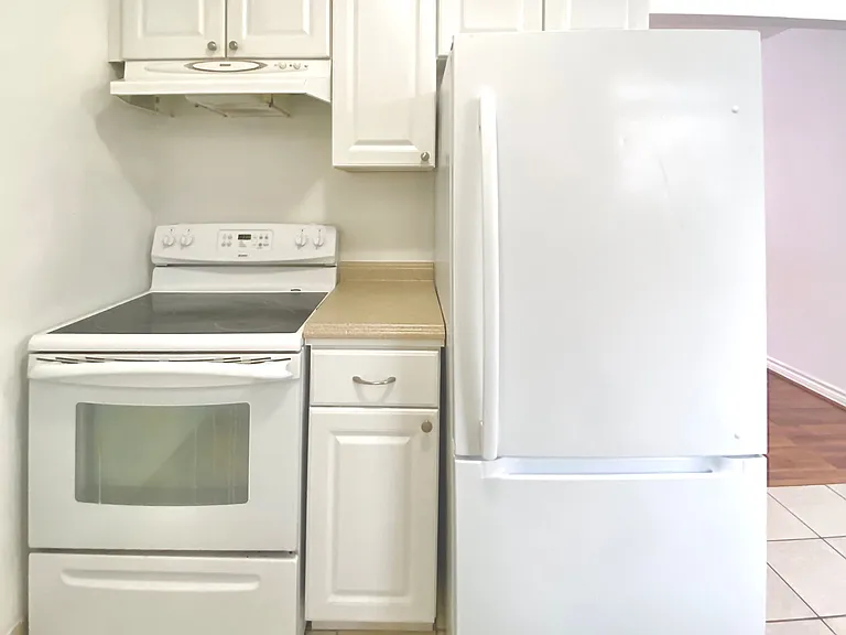 252 William Roe Blvd N #3 — Photo 14