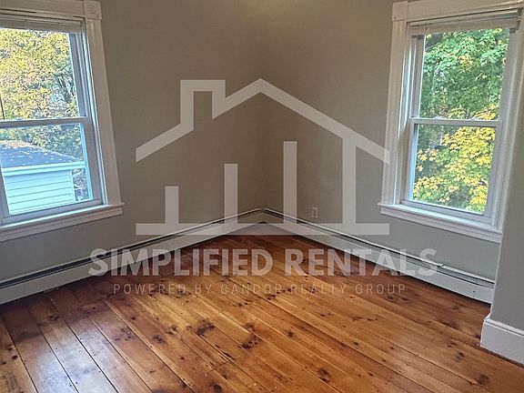 4th image of 34 Greenwood St APT 1R