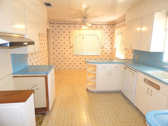 4th image of 809 S Lee Ave