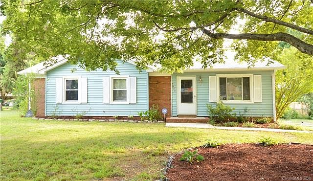 1st image of 2632 Clover Hill Ln